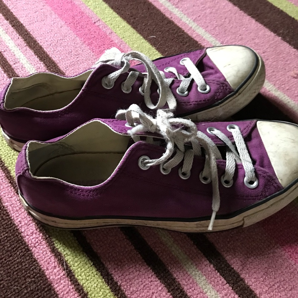 purple converse